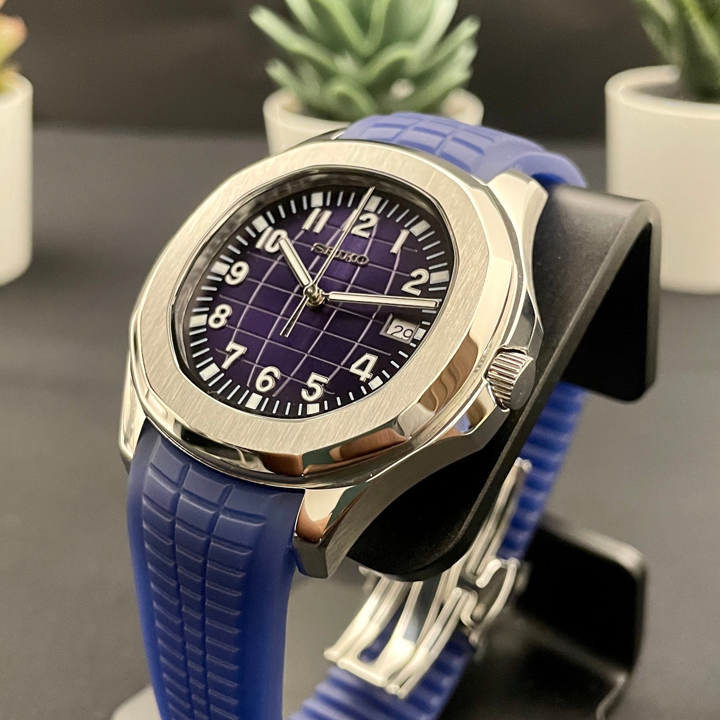 Aquanaut Seiko Mod in Blue - PS Watch Mods