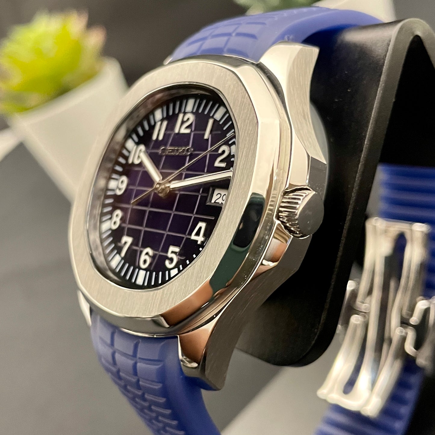 Aquanaut Seiko Mod in Blue - PS Watch Mods