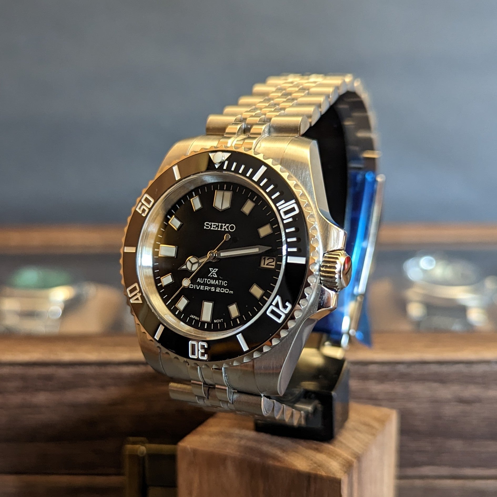 Classic Submariner Style NH35 Automatic Watch With Splash of Seiko