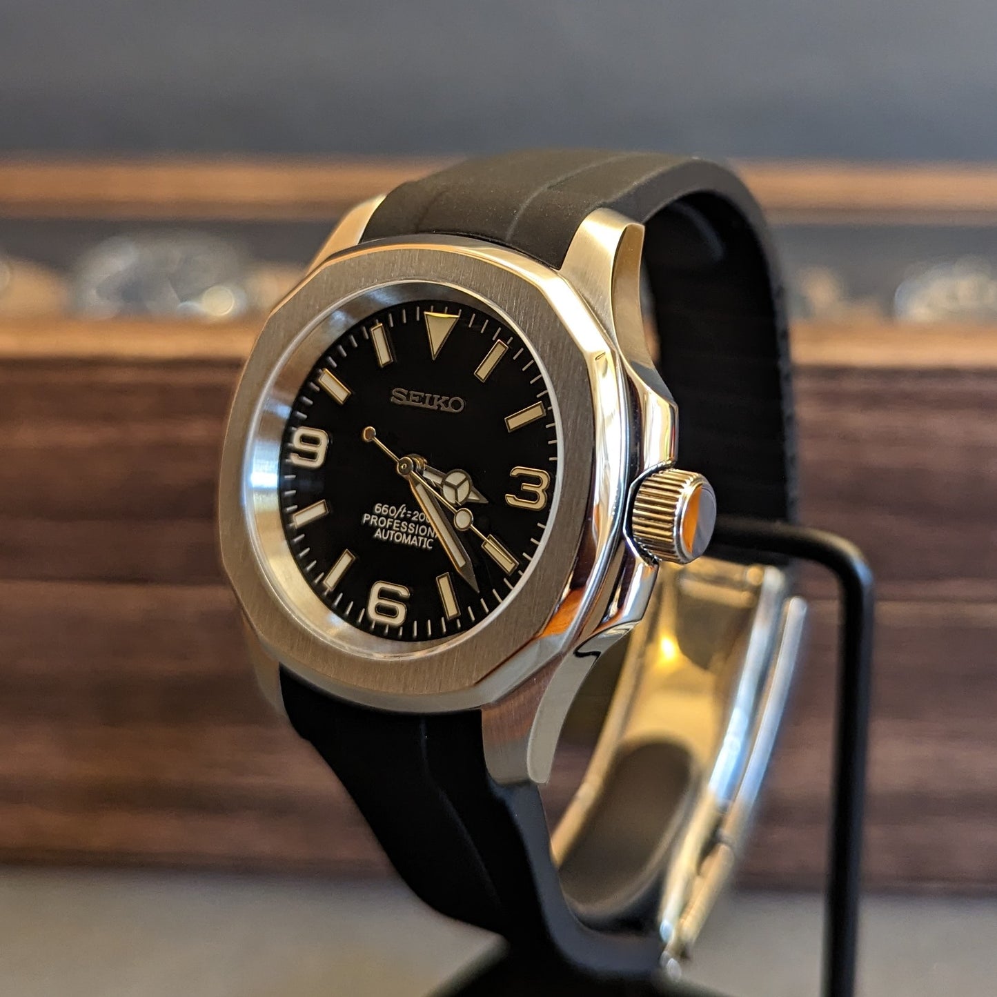 SeikoNaut Explorer Custom Watch