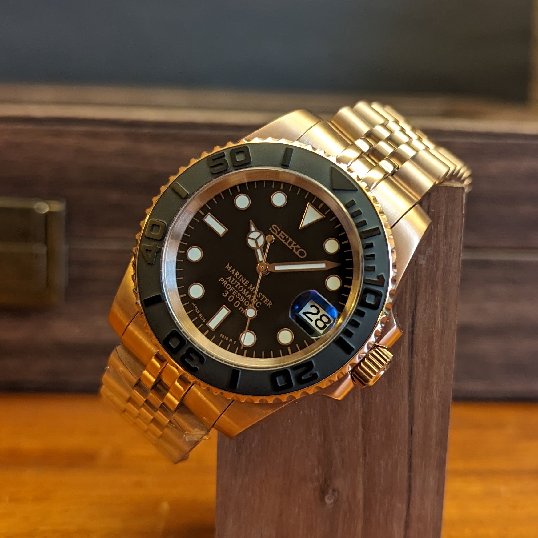 Classic Rose Gold Yachty Homage - Jubilee - PS Watch Mods