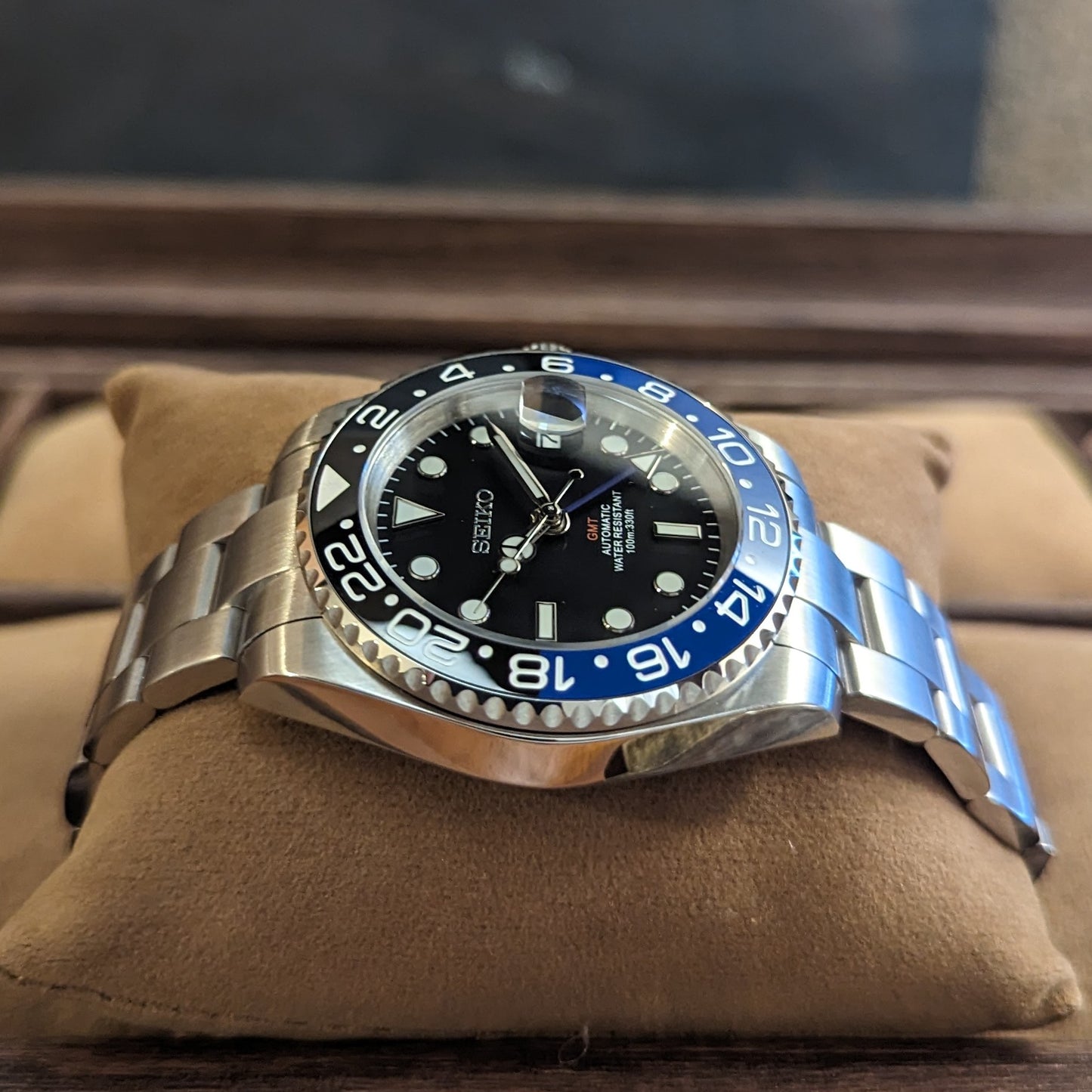 GMT Master-ii Batman Homage - PS Watch Mods