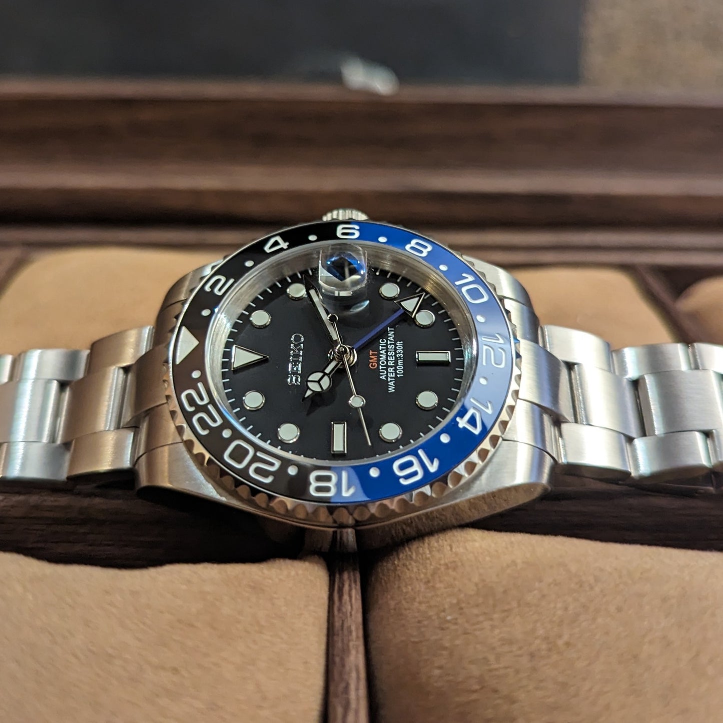 GMT Master-ii Batman Homage - PS Watch Mods