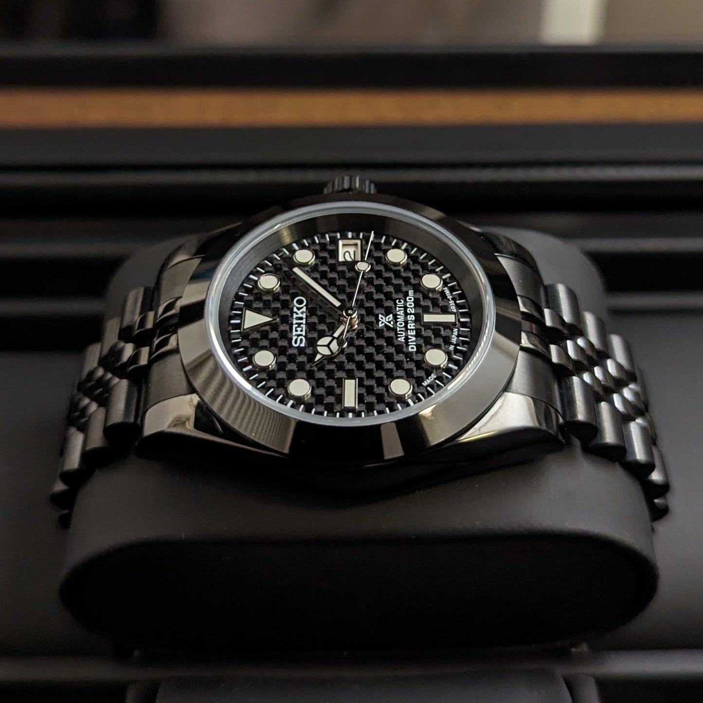 Datejust Custom Carbon fibre mod | Free Worldwide Shipping