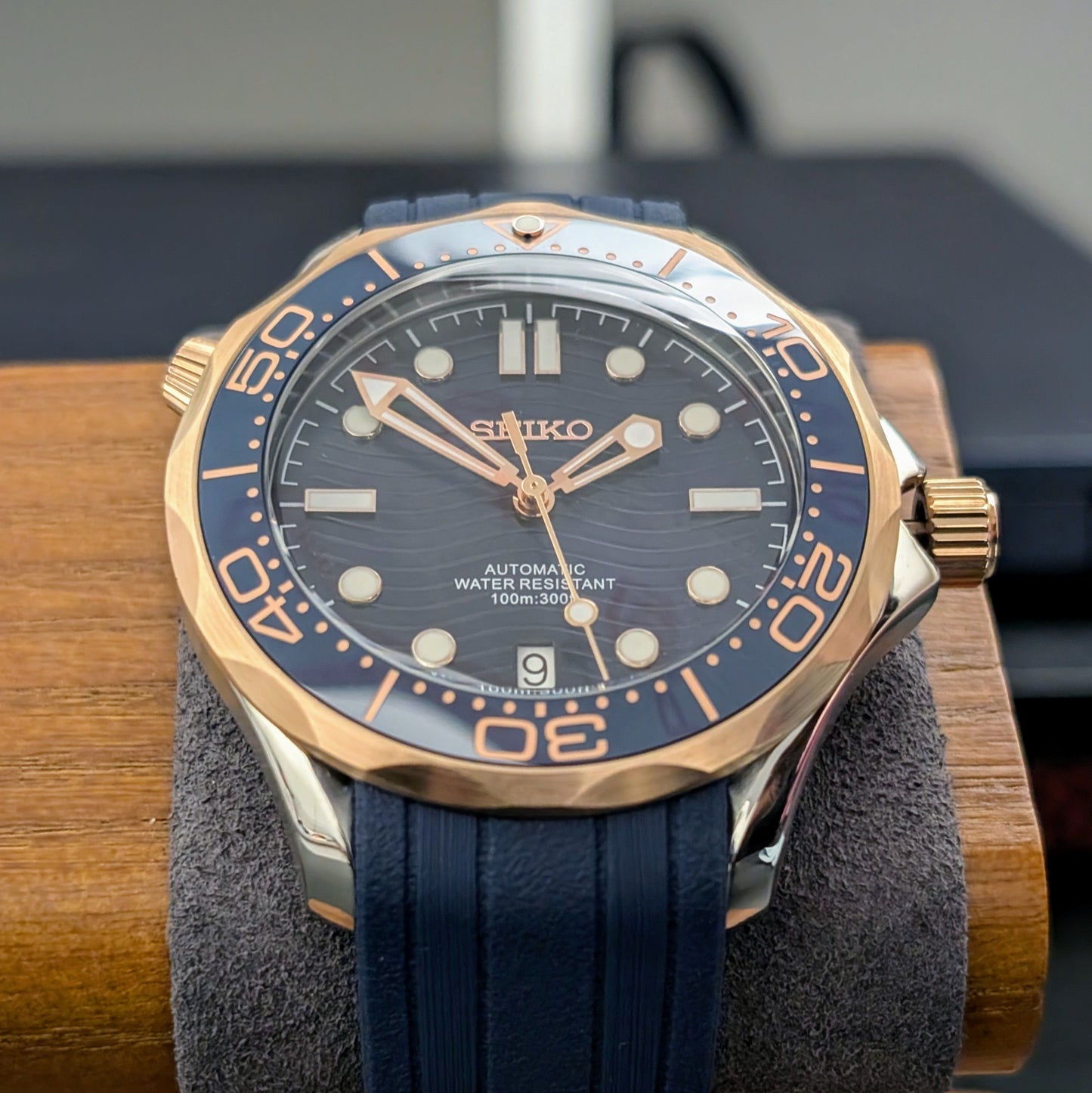 Seamaster 300 SMP Seiko Mod Rose Gold Two-tone