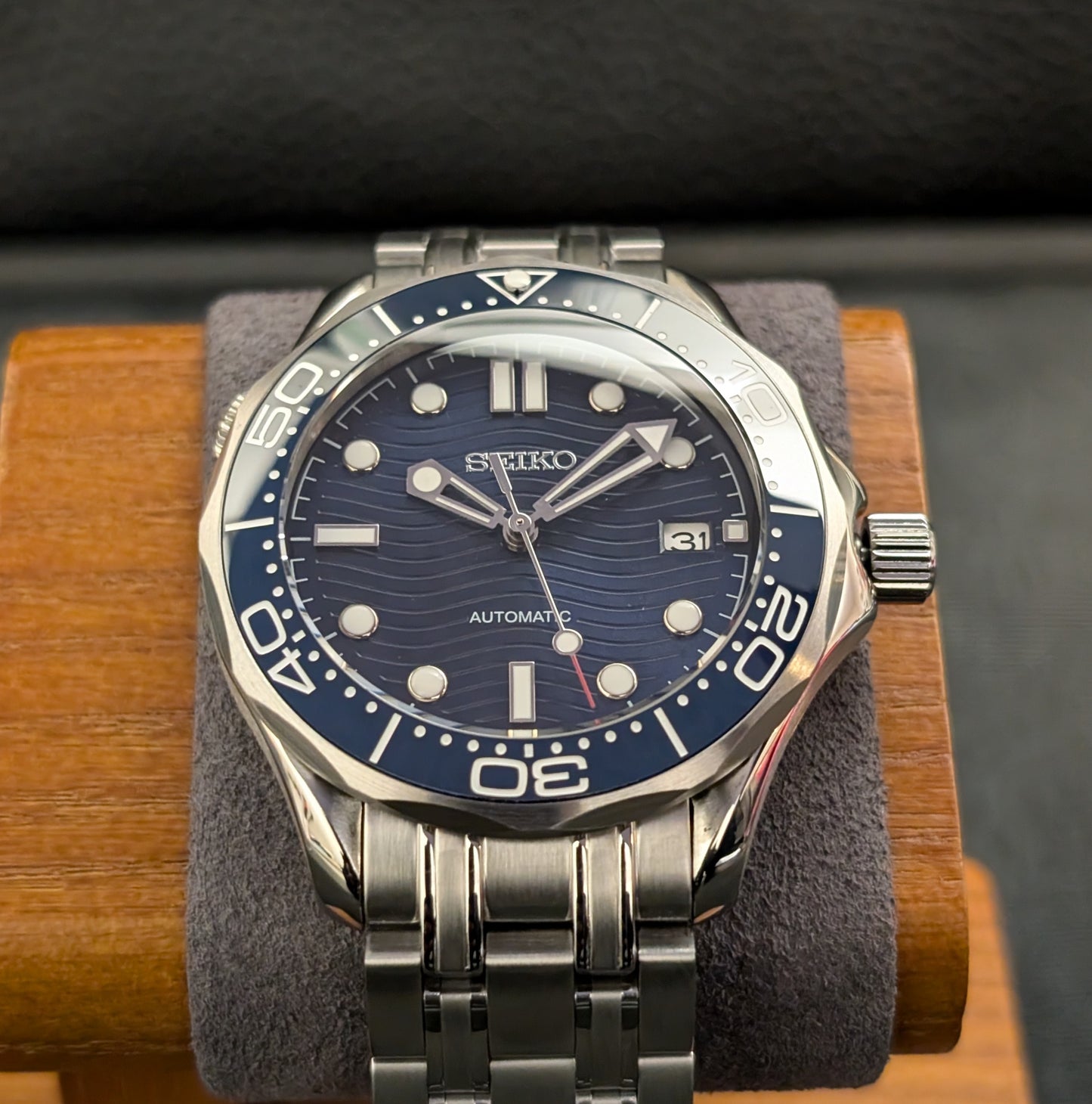 Seamaster 300 Seiko Mod James Bond tribute