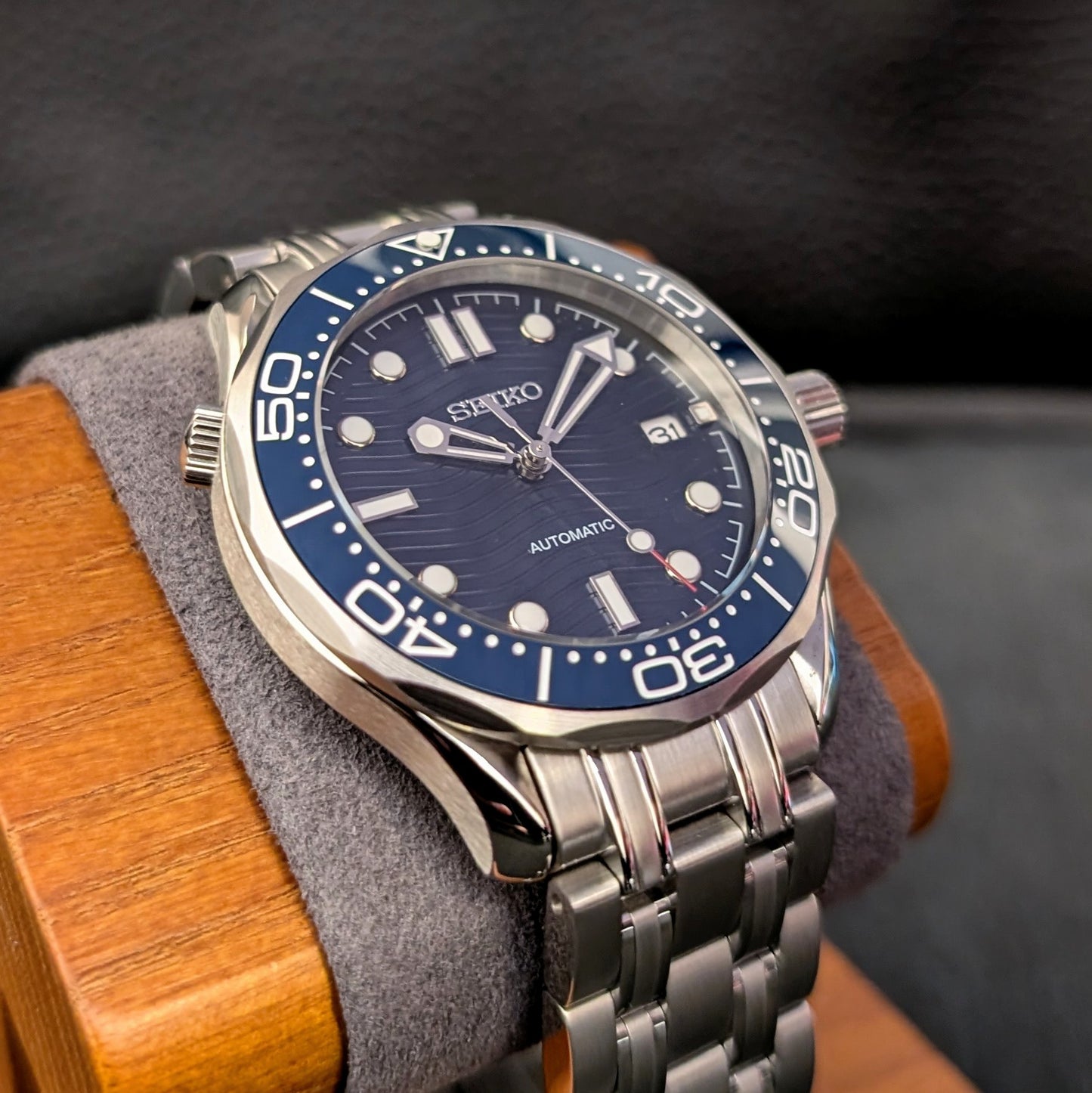 Seamaster 300 Seiko Mod James Bond tribute