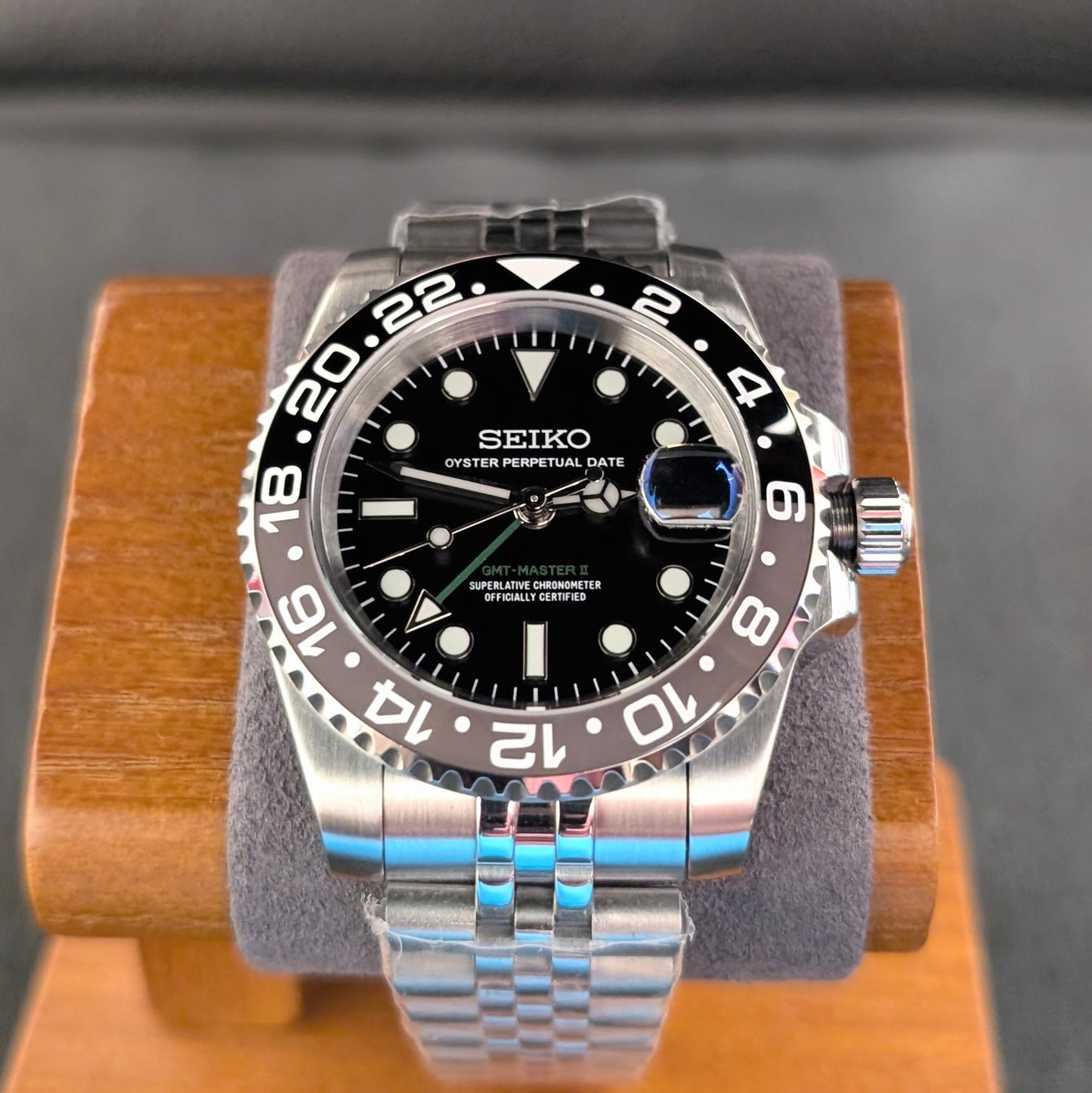 Bruce Wayne - GMT Master-ii Homage 2024 Model