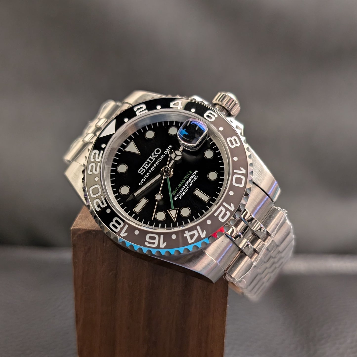 Bruce Wayne - GMT Master-ii Homage 2024 Model