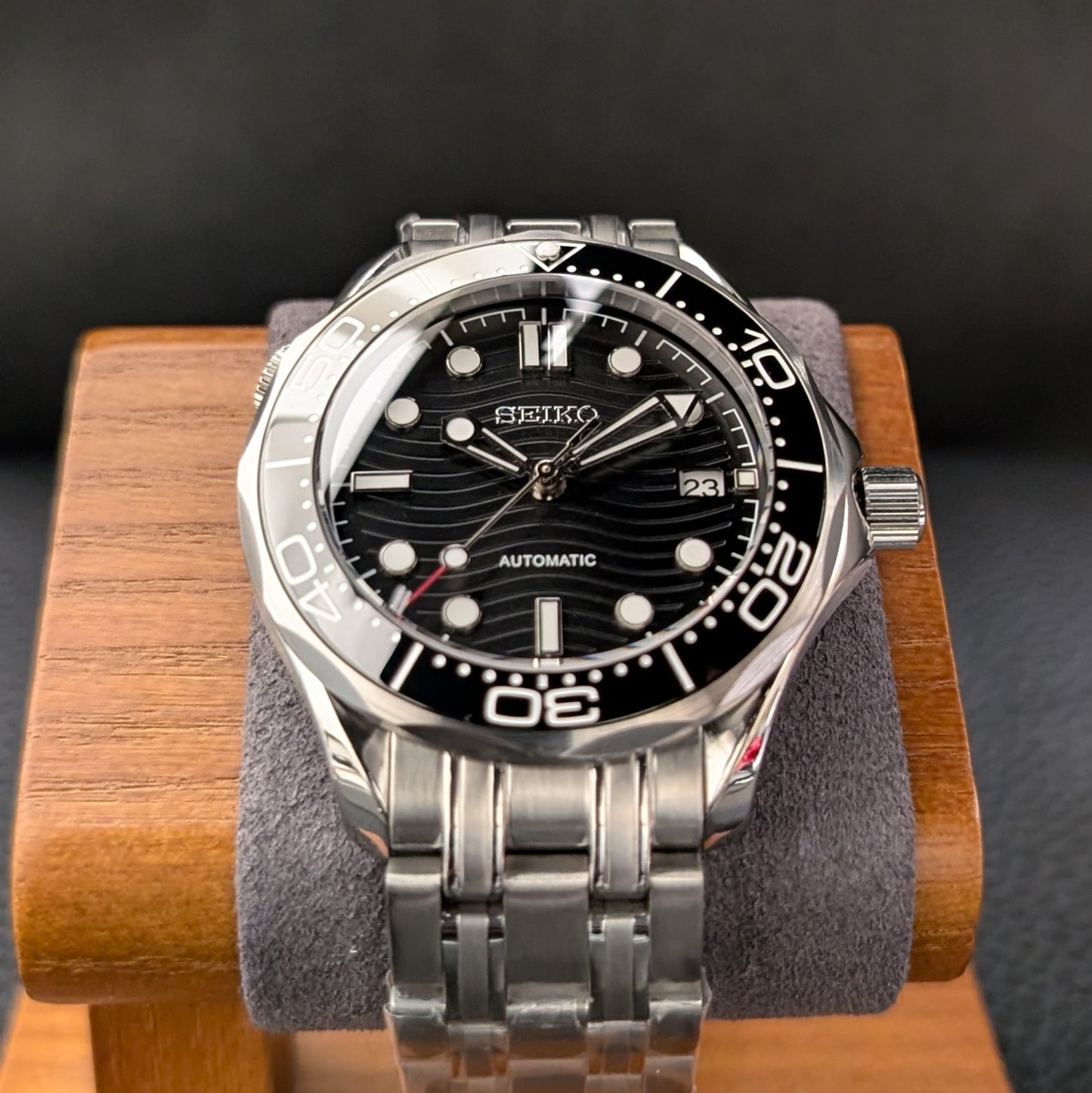 Seamaster 300 Seiko Mod James Bond tribute