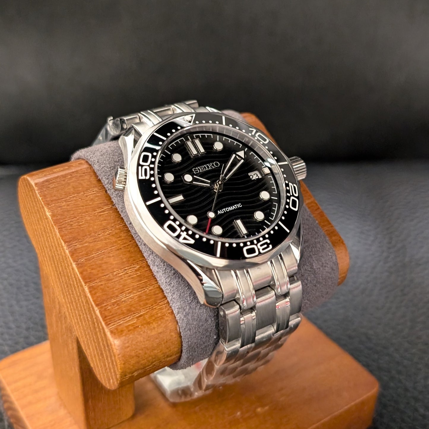 Seamaster 300 Seiko Mod James Bond tribute