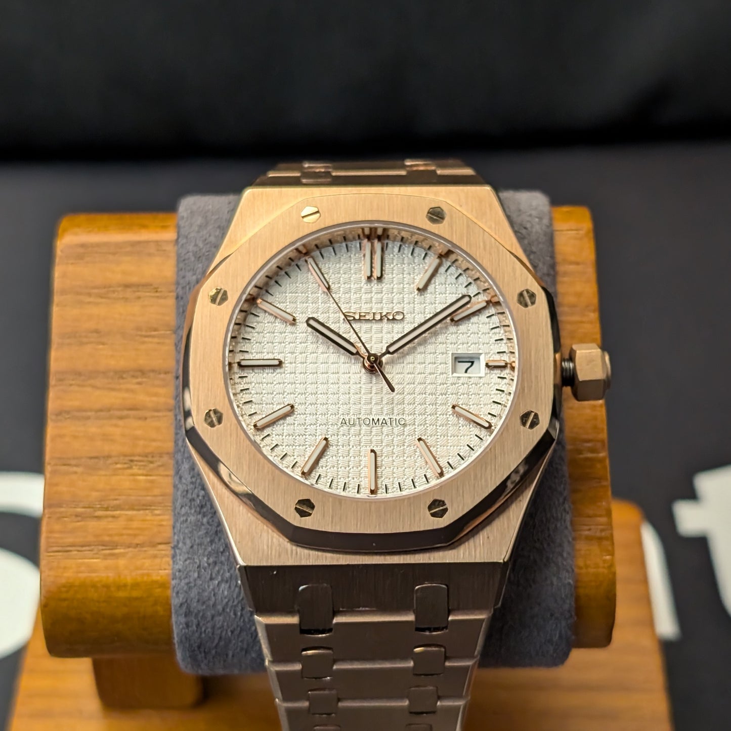 SeikOak Homage in Rose Gold – Luxury Meets Precision | Free Worldwide Shipping