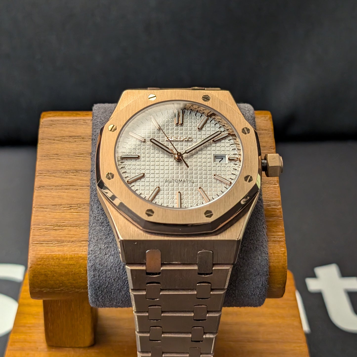 SeikOak Homage in Rose Gold – Luxury Meets Precision | Free Worldwide Shipping