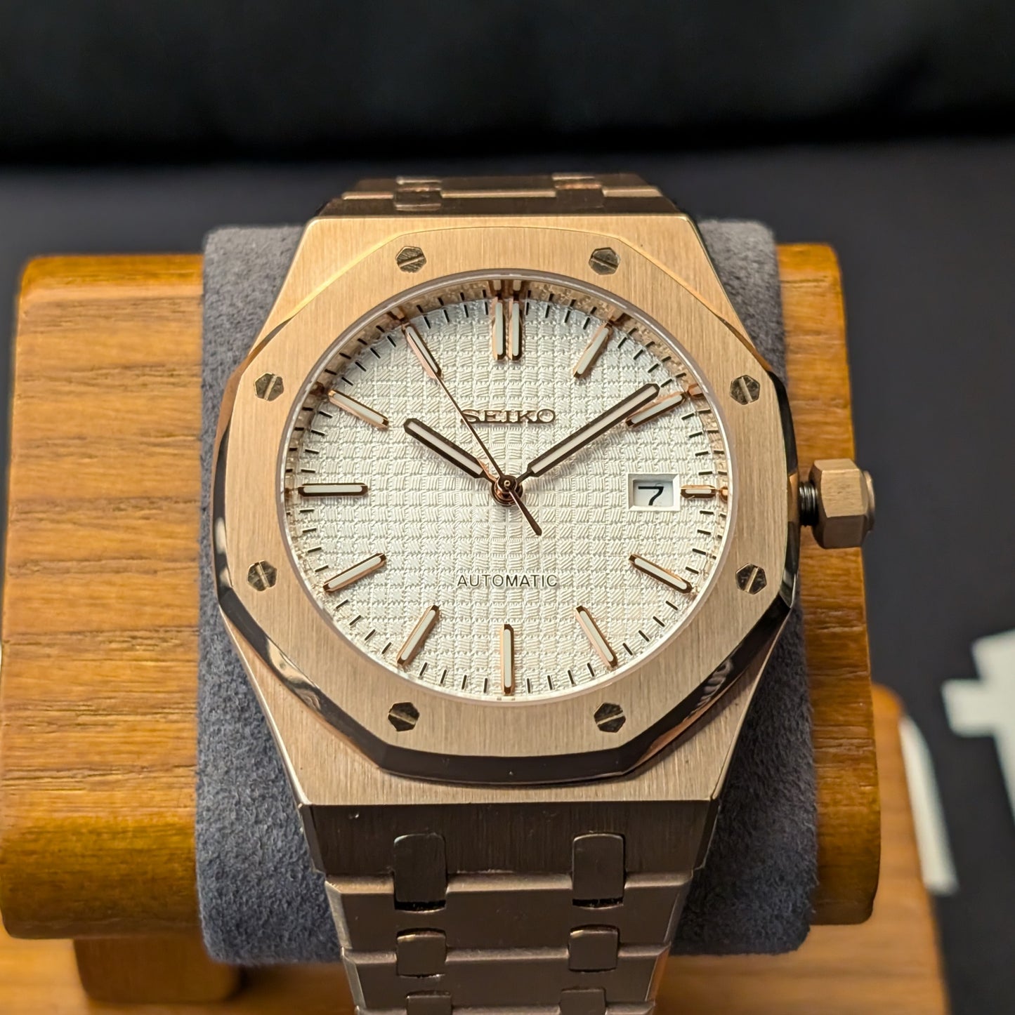 SeikOak Homage in Rose Gold – Luxury Meets Precision | Free Worldwide Shipping