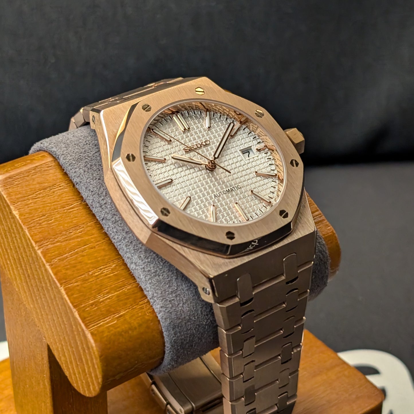 SeikOak Homage in Rose Gold – Luxury Meets Precision | Free Worldwide Shipping