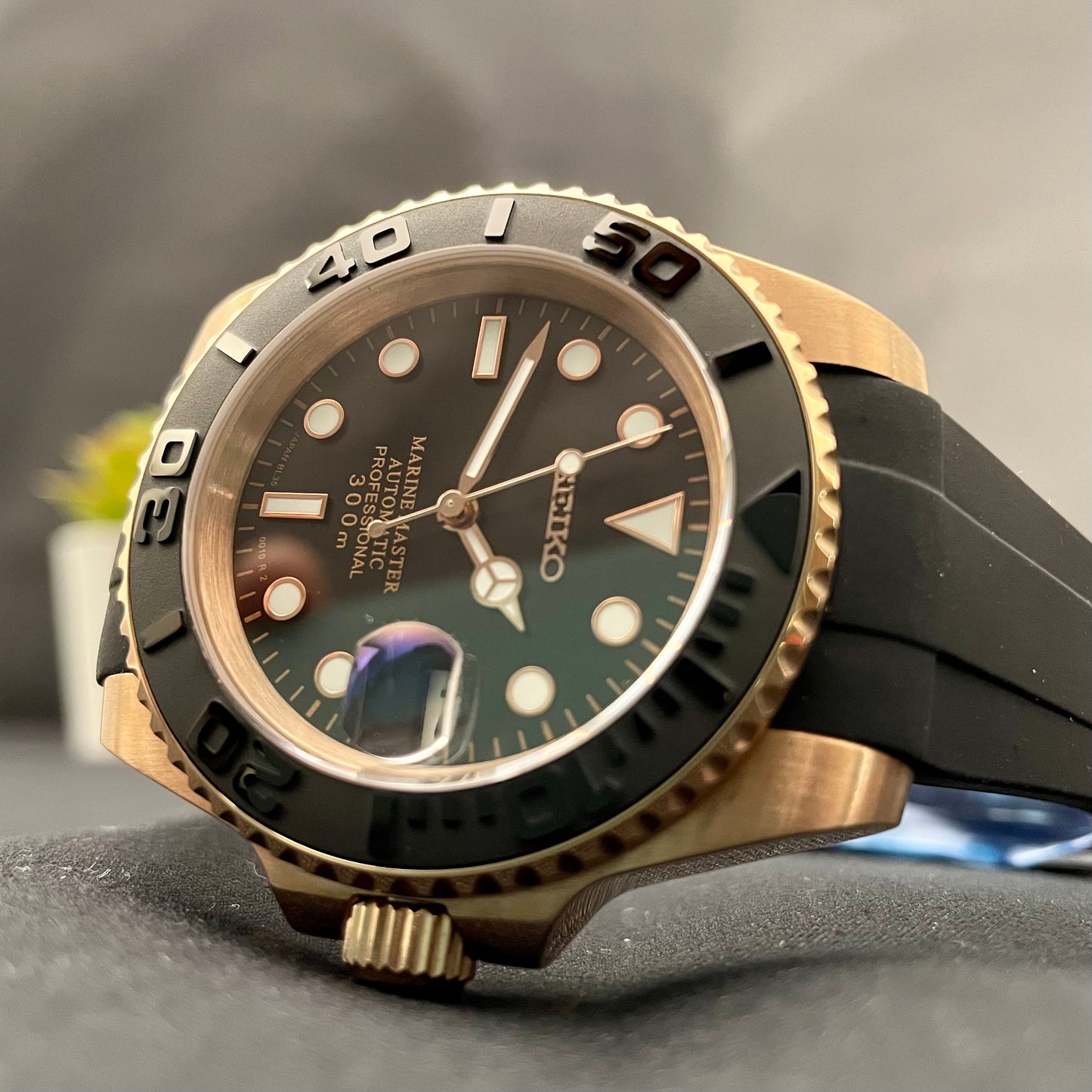 Classic Rose Gold Yachtmaster