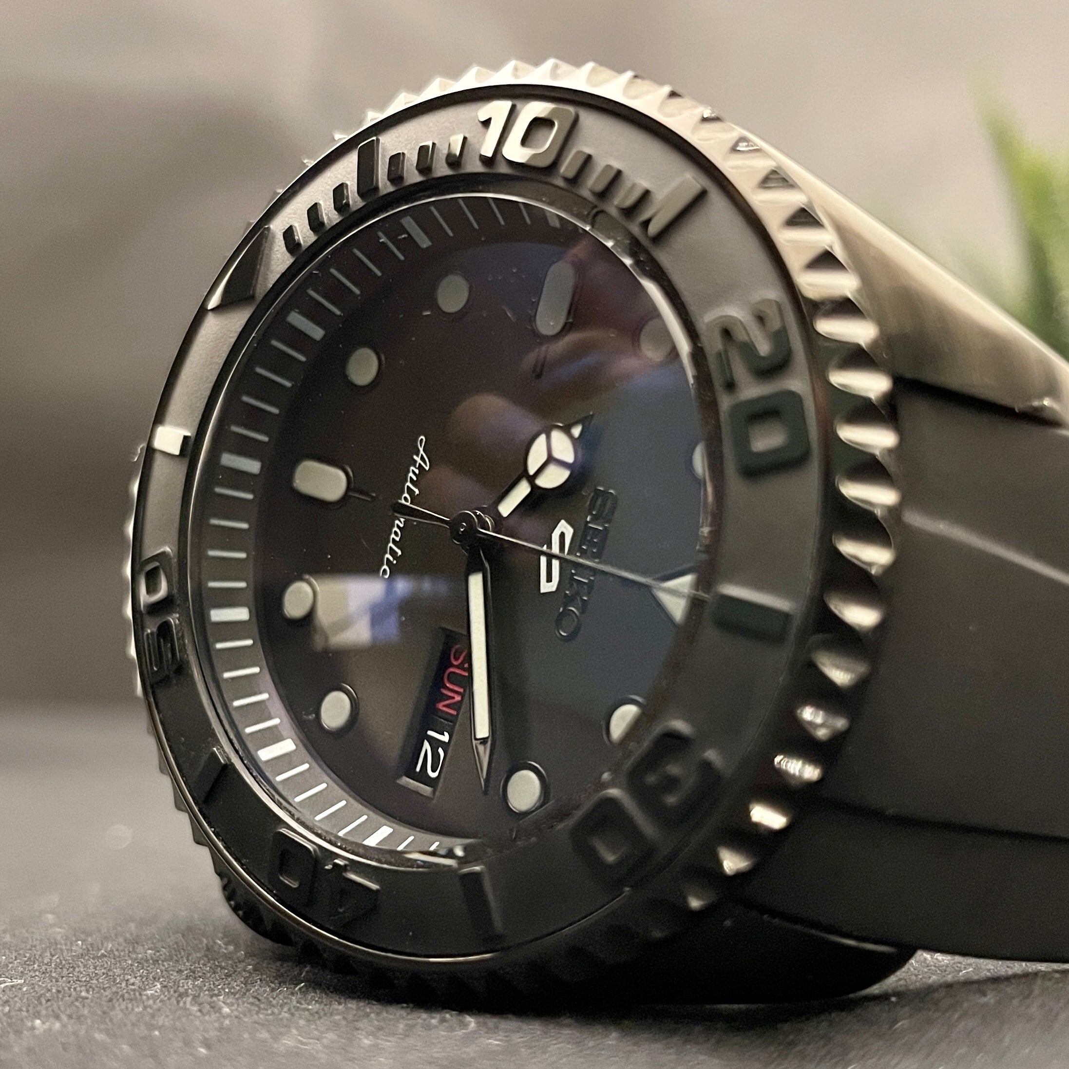 Custom Built Stealth SKX Style SEIKO NH36 Automatic Watch – PS 