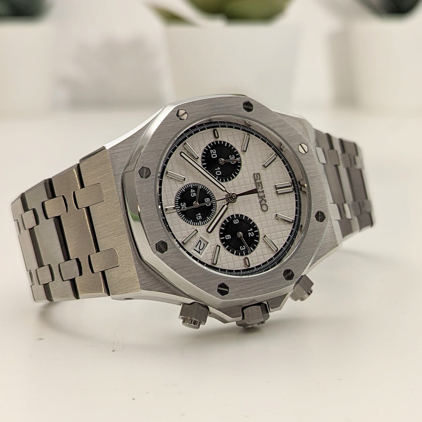 SeikOak Panda Chrono