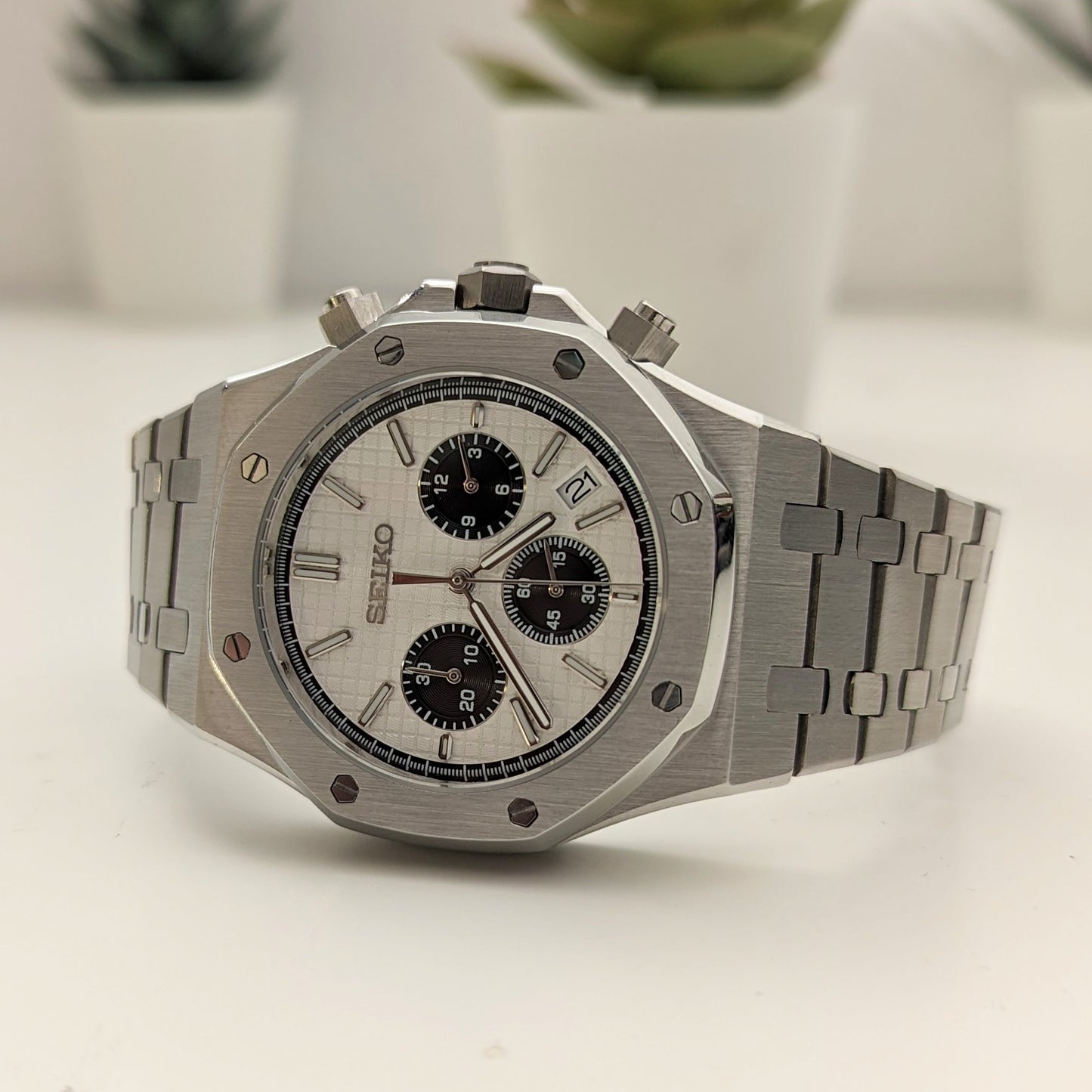 SeikOak Panda Chrono